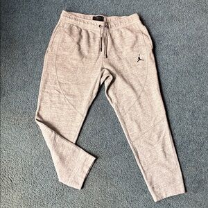 Nike Air Jordan men’s Gray Jogger Pants size 3XLT EUC